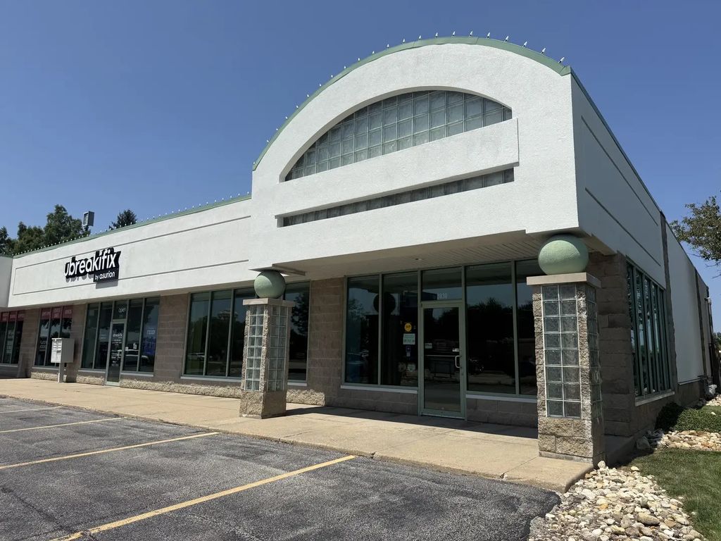 2830 E 53rd Street, Davenport