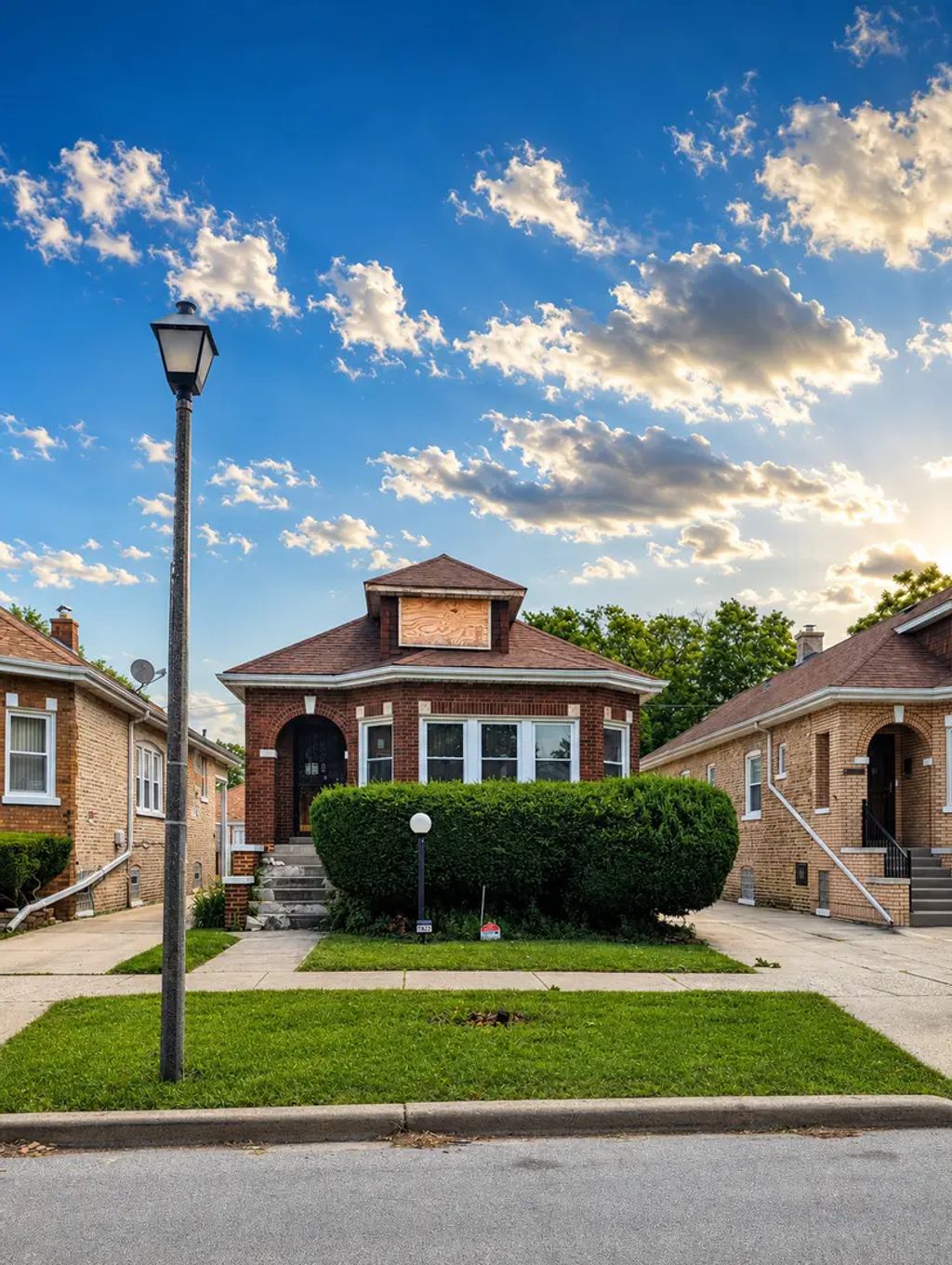 1827 S 3rd Avenue, Maywood