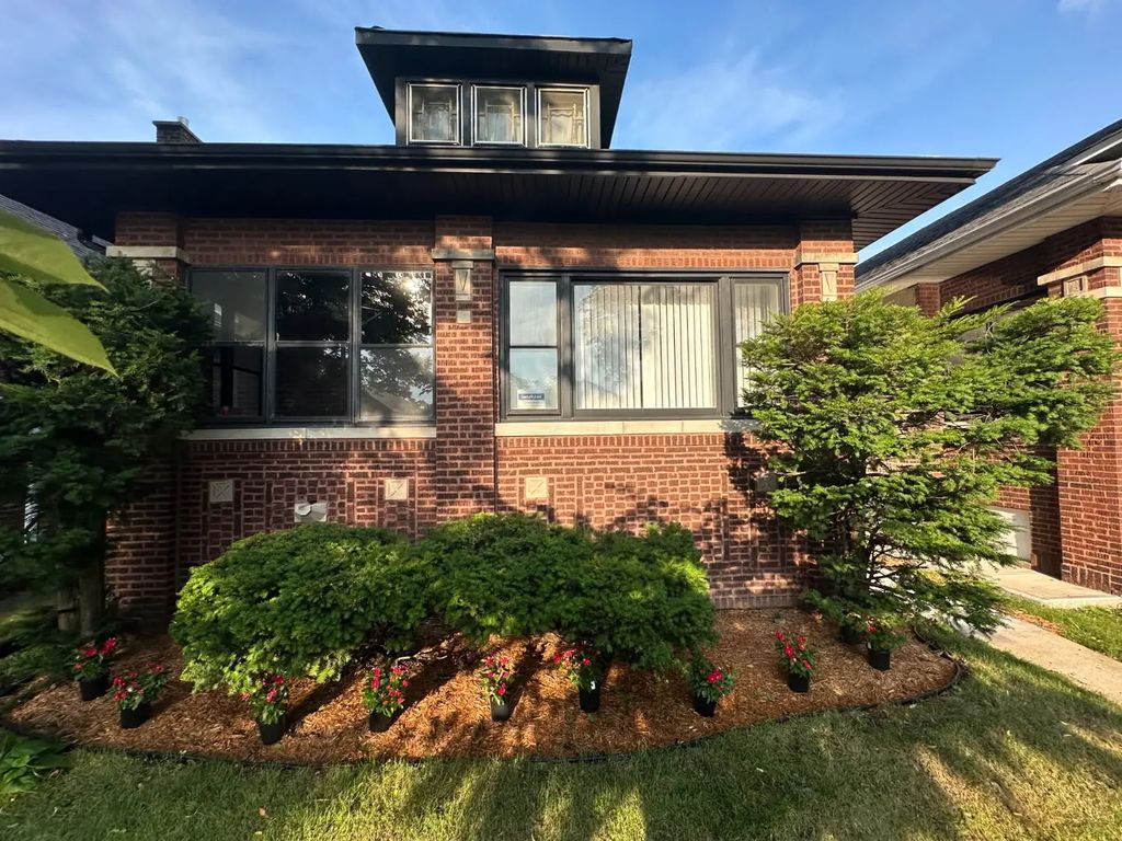 7541 S Merrill Avenue, Chicago, 60649