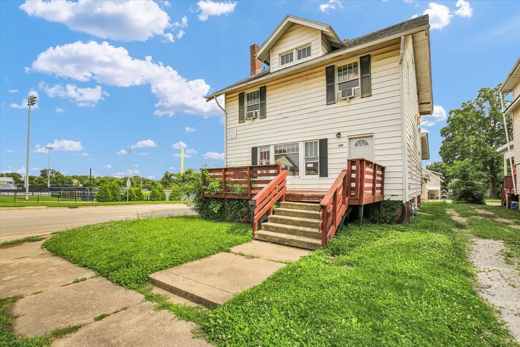 1305 W Macon Street, Decatur