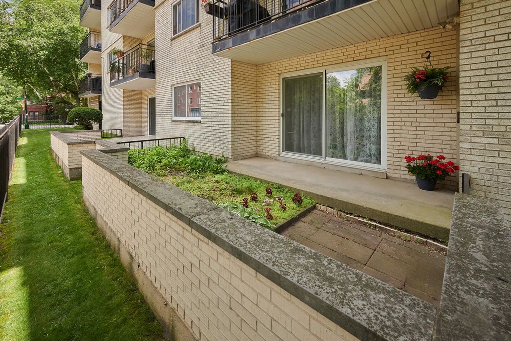 7074 N Ridge Boulevard 1e, Chicago