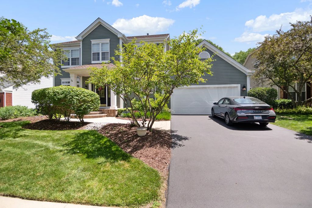 597 Cliffwood Lane, Gurnee