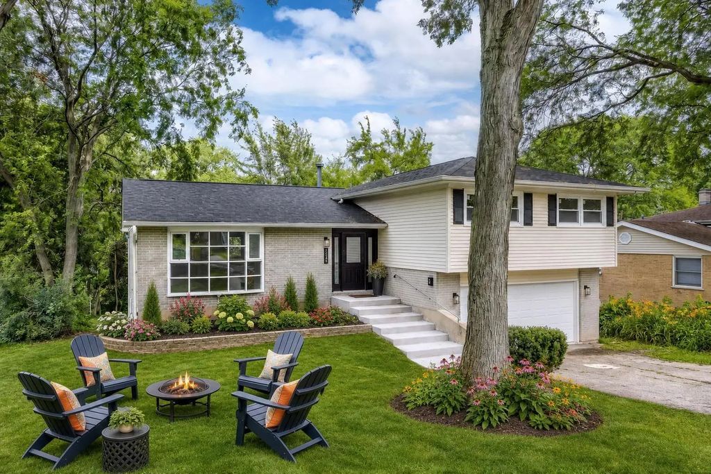 123 Kainer Avenue, Barrington