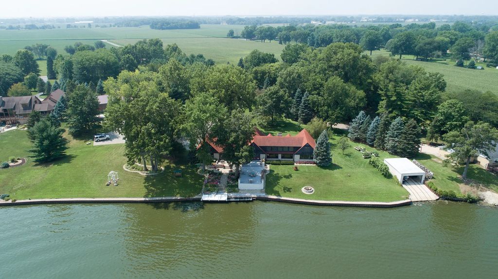 701 Hill Drive, Rock Falls