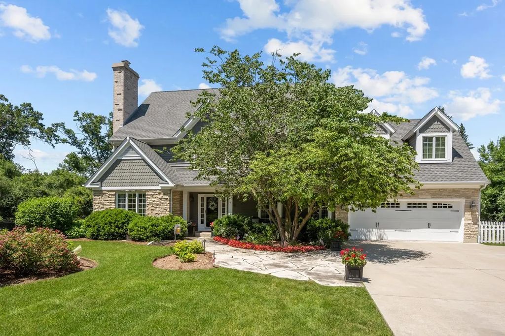 1100 Studio Lane, Riverwoods