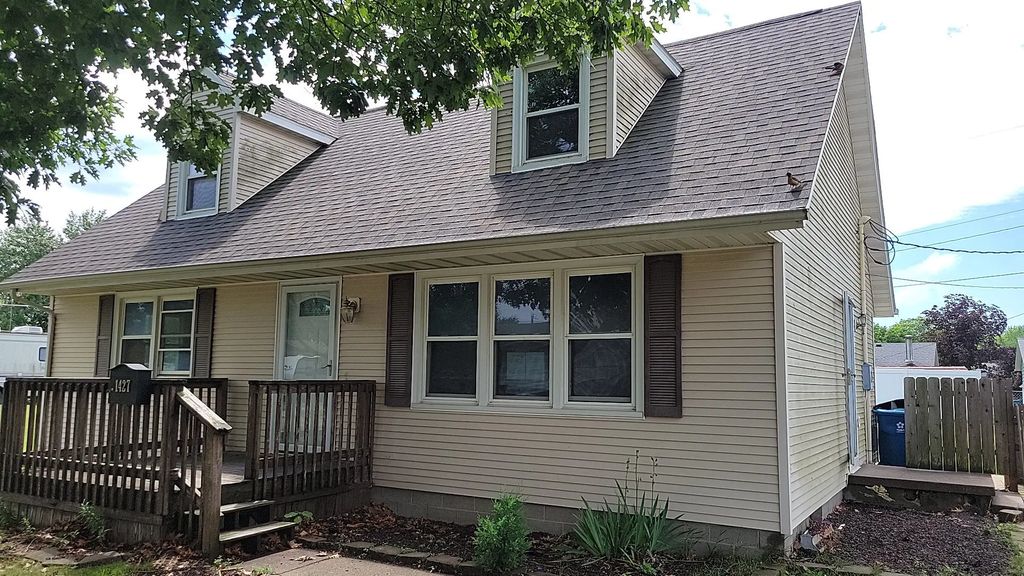 1427 Woods Avenue, Camanche