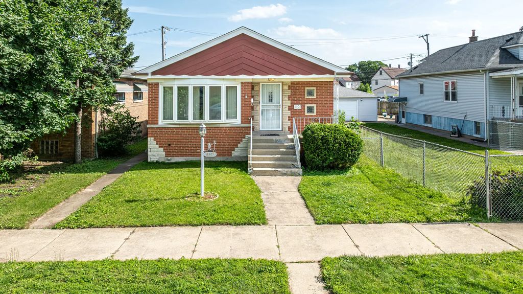 3307 E 136th Street, Chicago