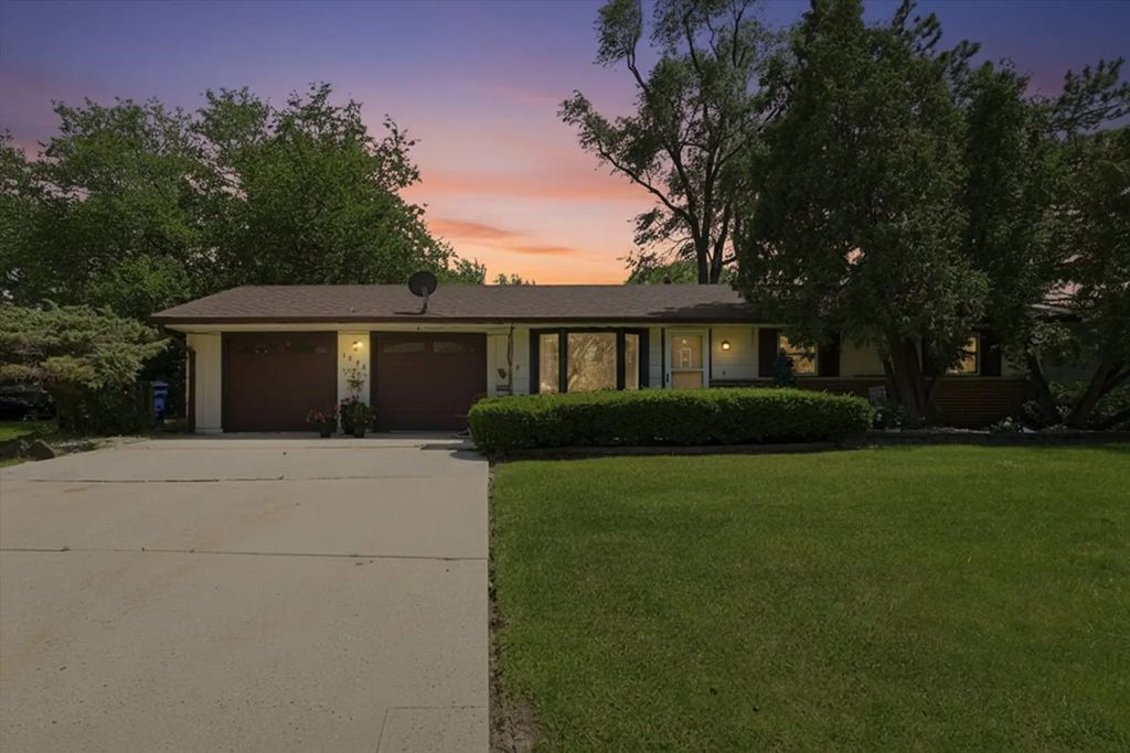 1509 Chatham Lane, Schaumburg