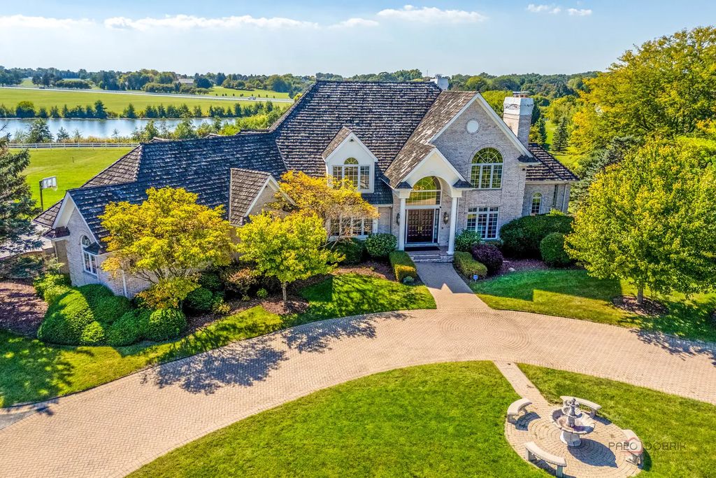 37108 N Kimberwick Lane, Wadsworth