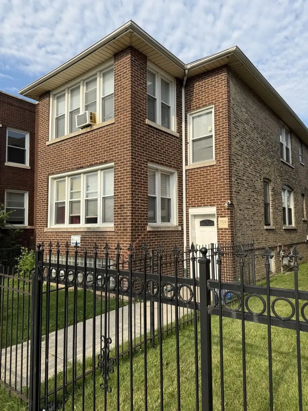 7924 S May Street, Chicago