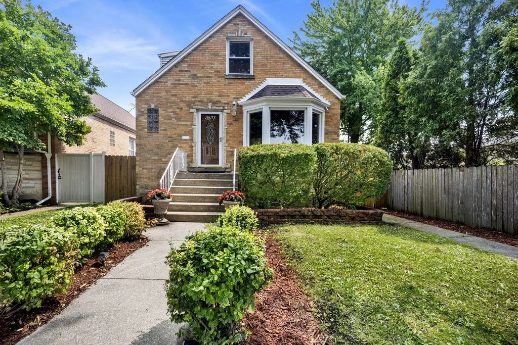 2623 N Melvina Avenue, Chicago, 60639