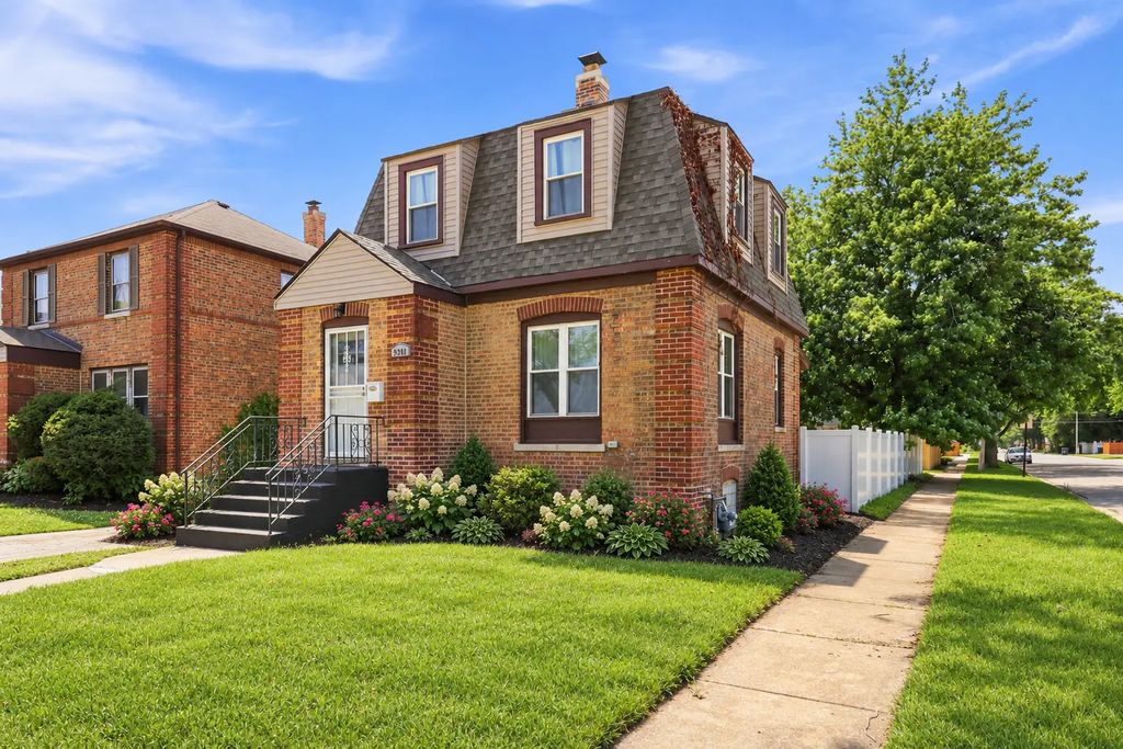 9300 S Francisco Avenue, Evergreen Park
