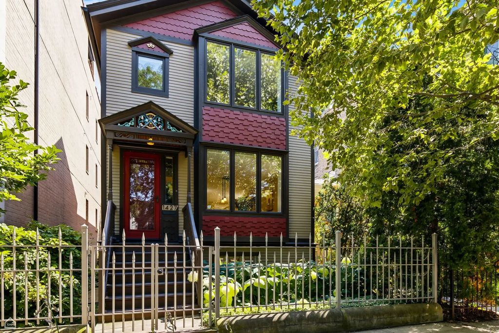 1427 W Huron Street, Chicago, 60642
