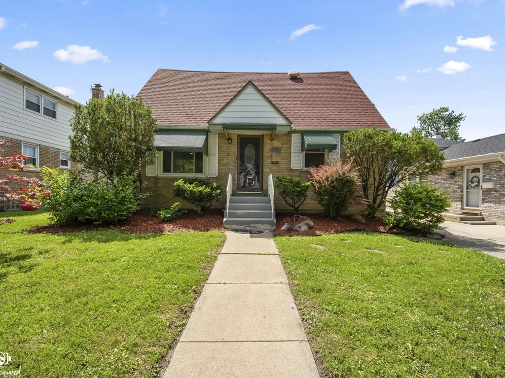 17552 Roy Street, Lansing