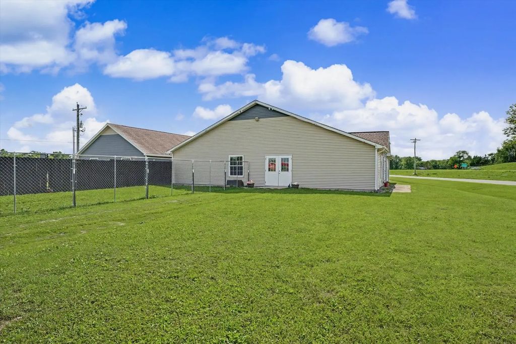 2201 Kickapoo Drive, Danville