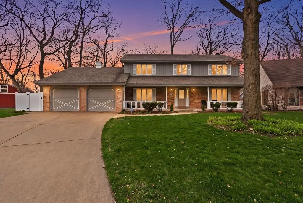 18118 Whitman Lane, Lansing