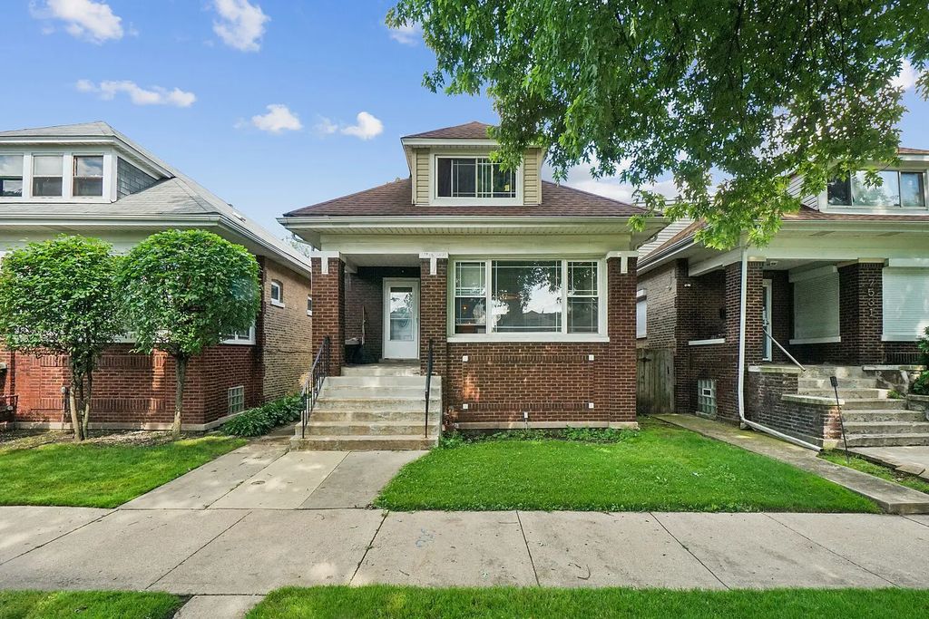 7527 S Perry Avenue, Chicago