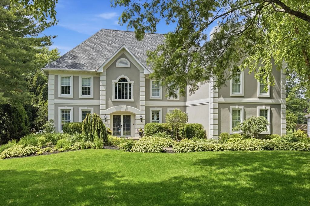 2284 Cairnwell Drive, Belvidere