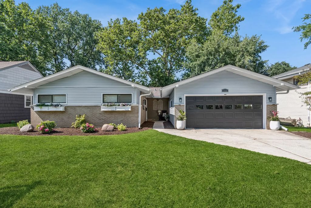 1124 59th Street, Downers Grove