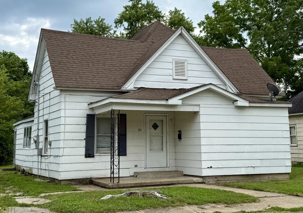 707 N Monroe Street, Marion