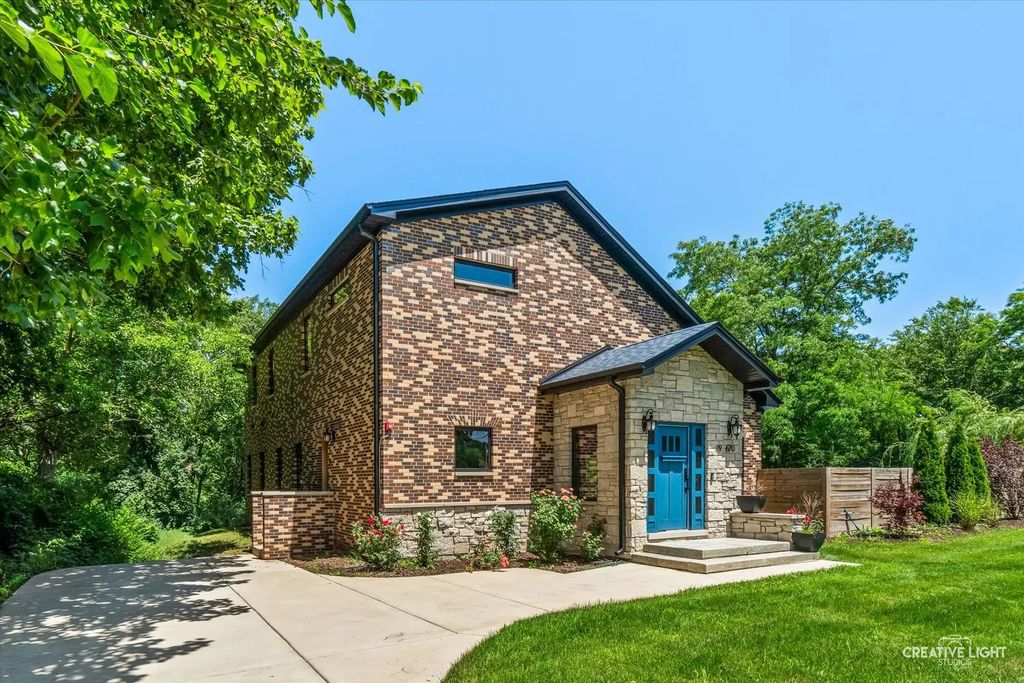 19w676 99th Street, Lemont