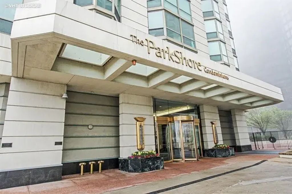 195 N Harbor Drive 3604, Chicago, 60601