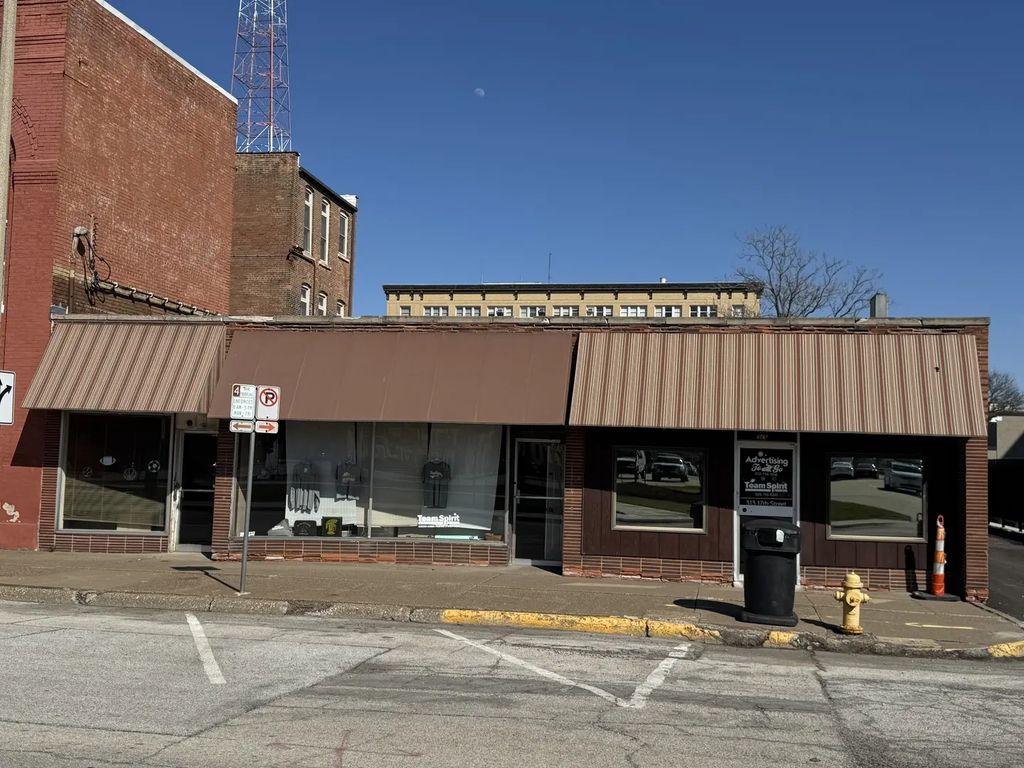 309-313 17th Street, Rock Island
