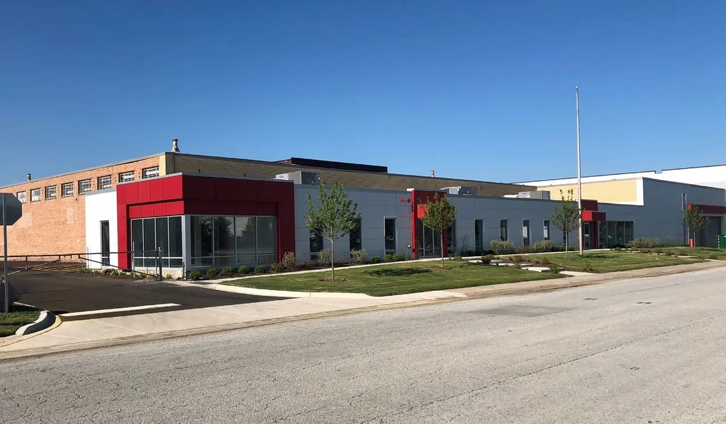 2101 Arthur Avenue, Elk Grove Village