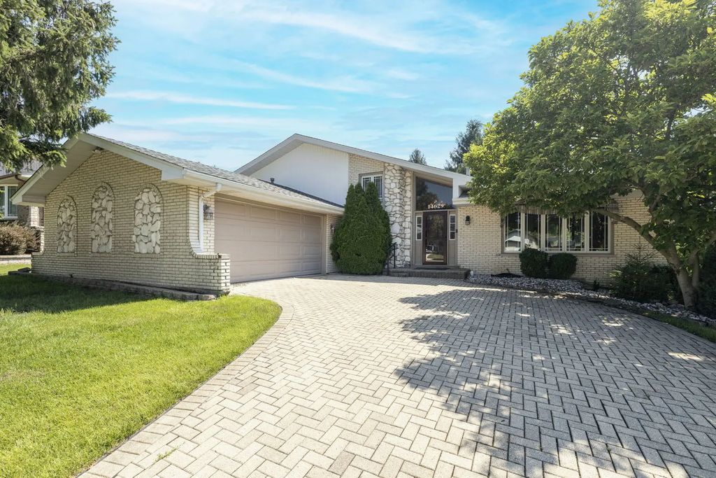 14629 S East Abbott Road, Homer Glen
