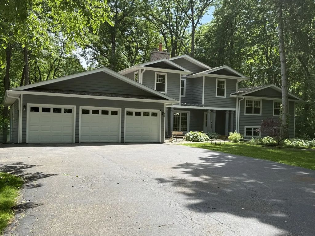 2841 Orange Brace Road, Riverwoods