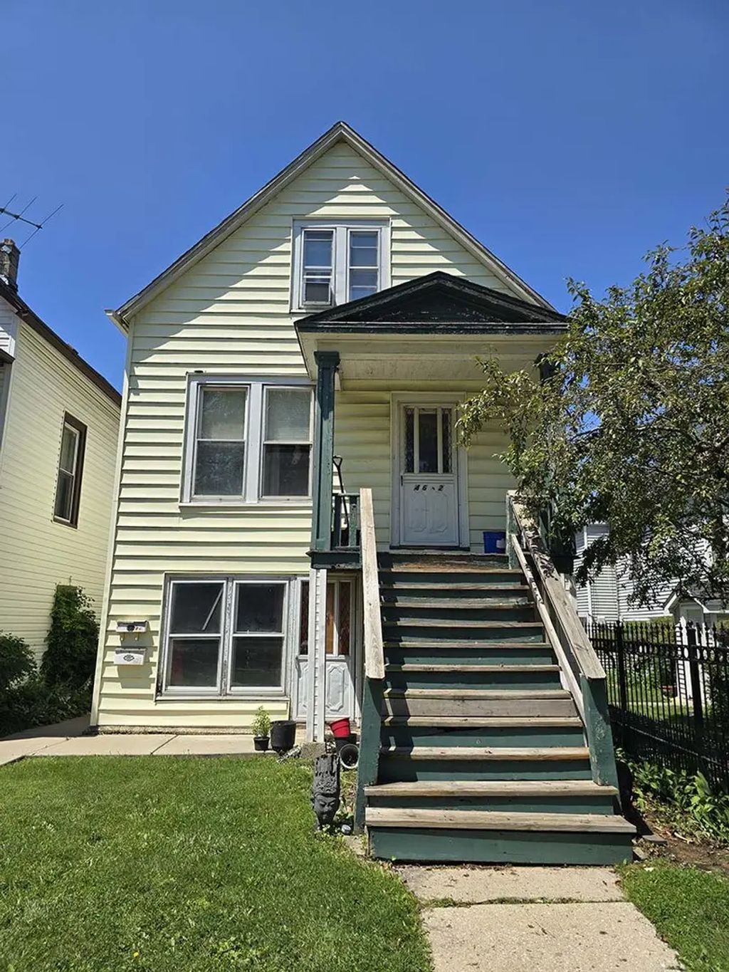 4602 N Karlov Avenue, Chicago