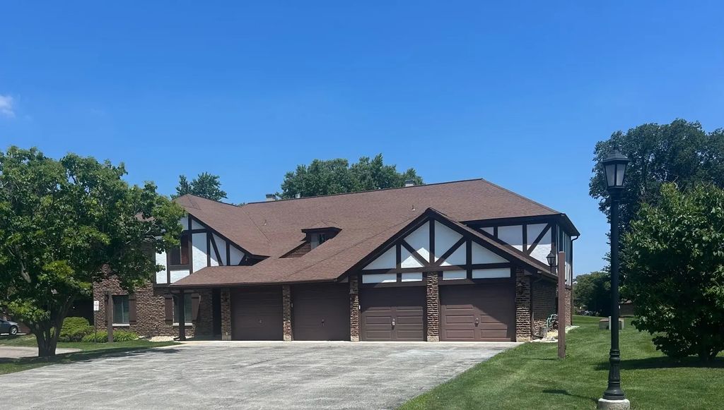 1753 Plymouth Court D, Wheaton
