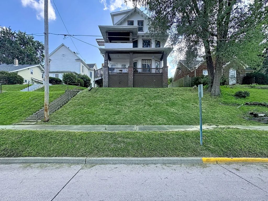 1214 2nd Avenue, Silvis