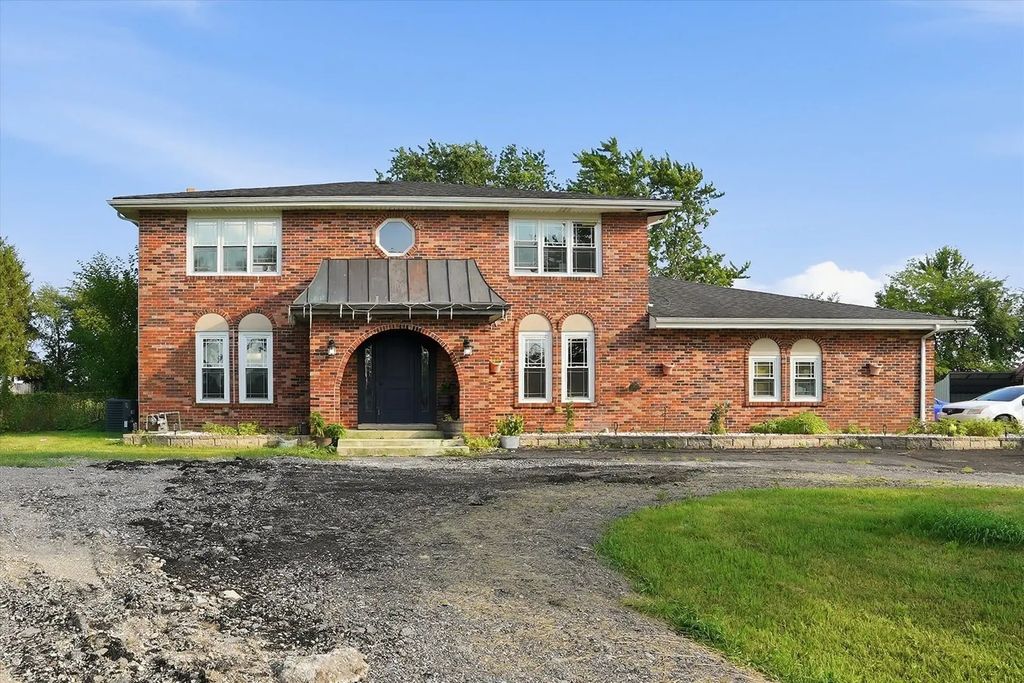 25821 S Willow Creek Lane, Monee