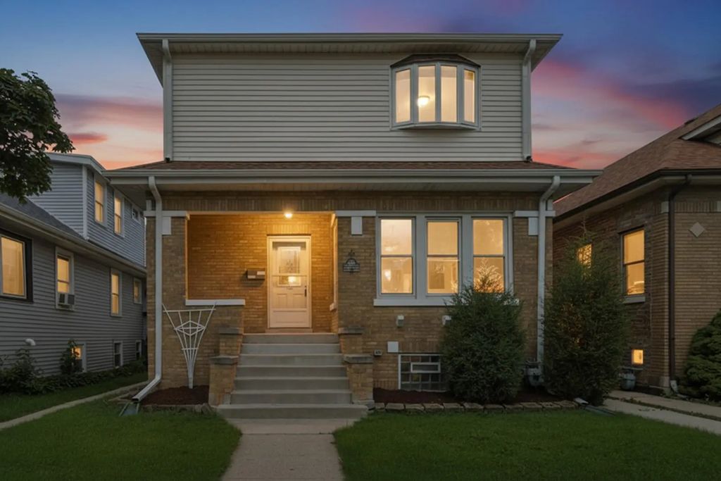 2134 N 73rd Avenue, Elmwood Park