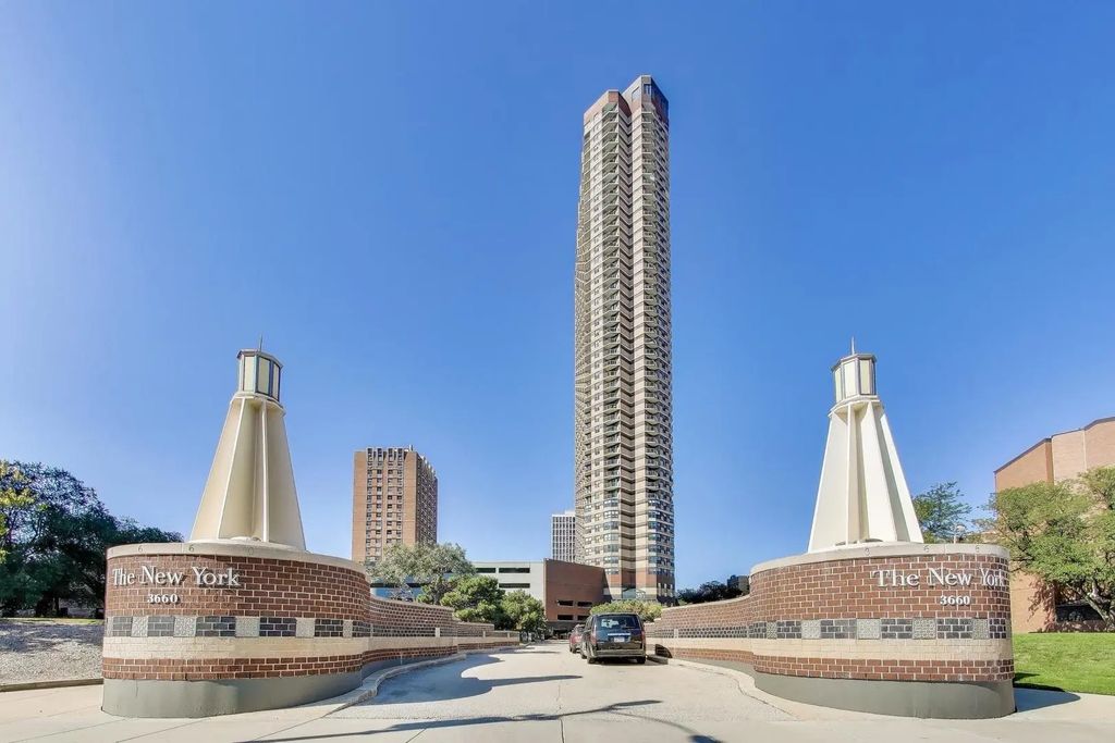 3660 N Lake Shore Drive 909, Chicago, 60613
