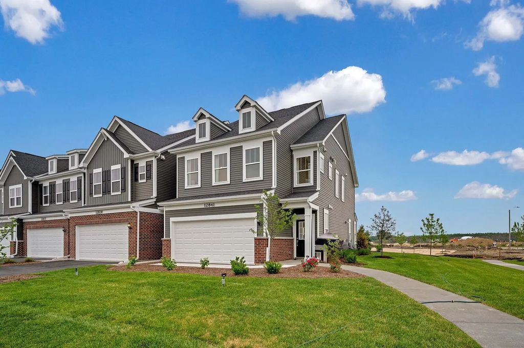 24440 W Alexis Lane 57379, Plainfield