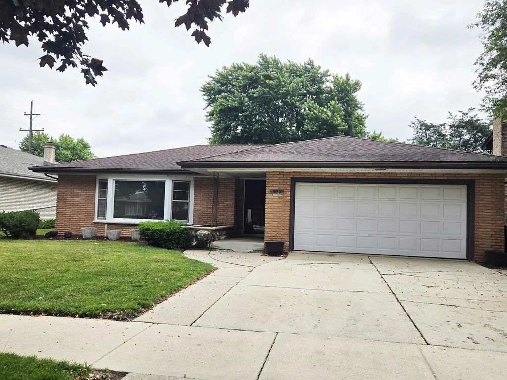 9605 S Kolin Avenue, Oak Lawn
