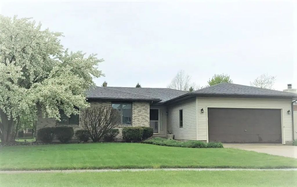 416 Red Wing Lane, DeKalb