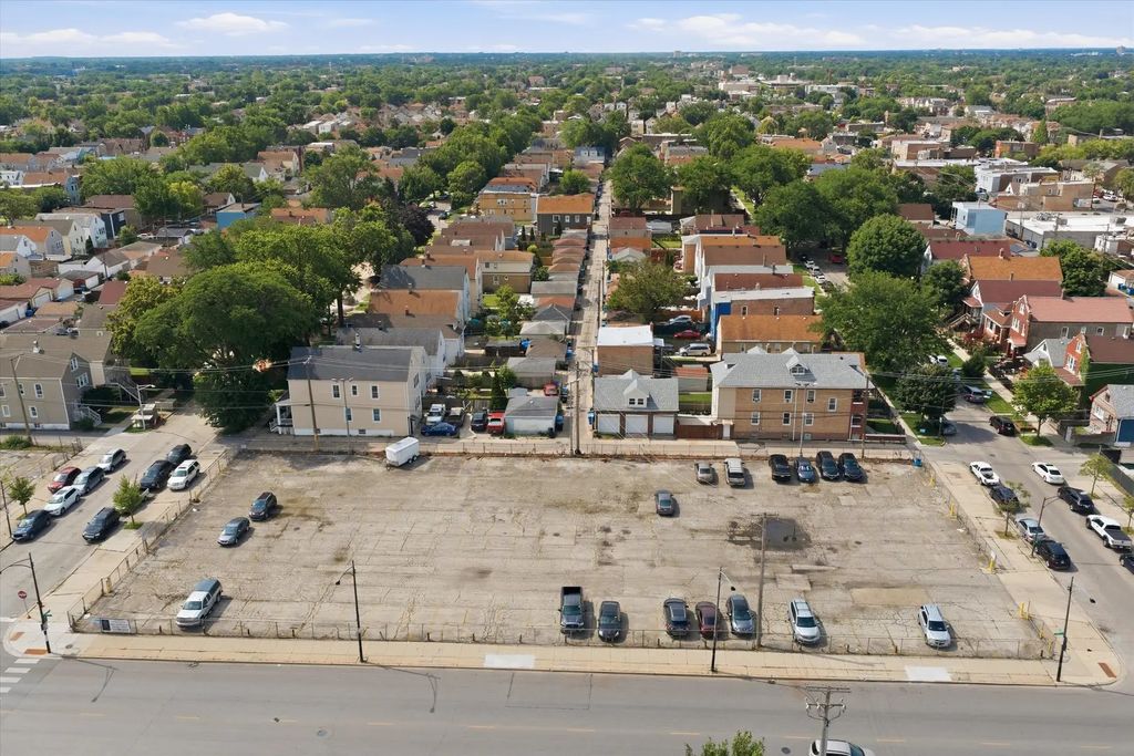 3101-3125 W 51st Street, Chicago, 60632