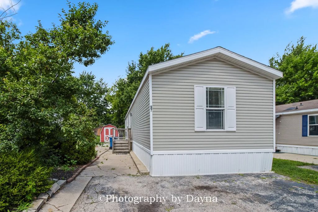 97 Big Chief Drive, Bourbonnais