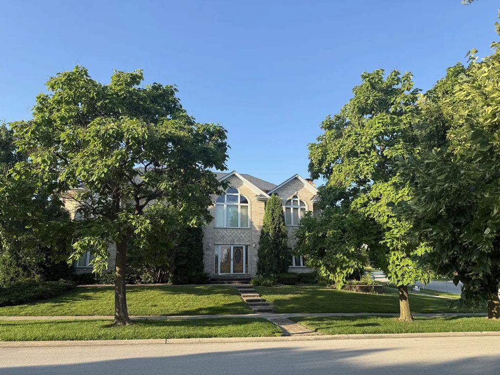 1004 Saddle Lane, Lemont