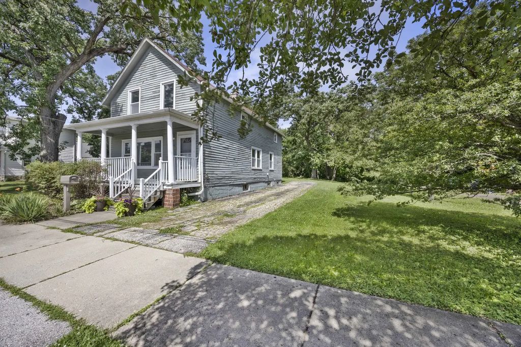 14329 S Beacon Avenue, Orland Park