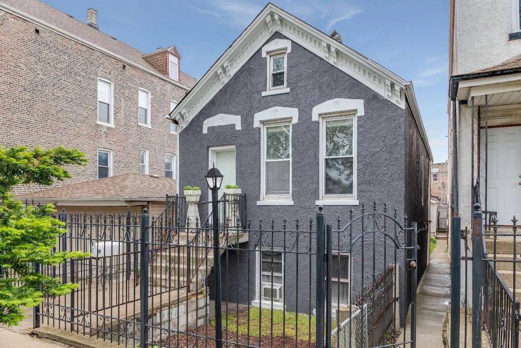 2862 W 22nd Place, Chicago, 60623
