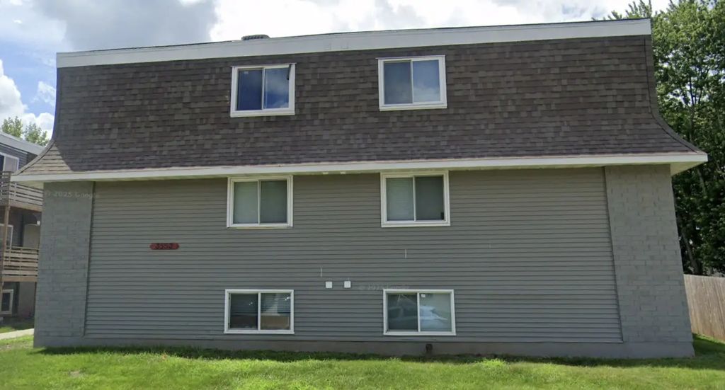 3553 Heatherton Drive 9, Davenport