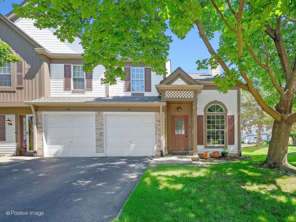 38 Crab Tree Drive, Westmont