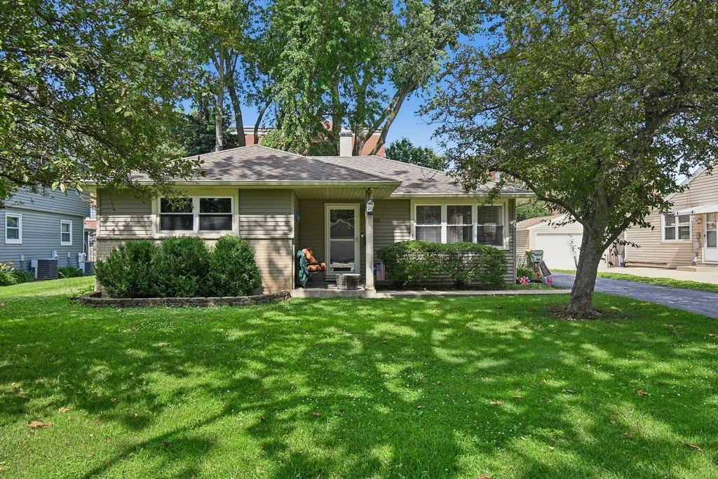 3002 Owl Drive, Rolling Meadows
