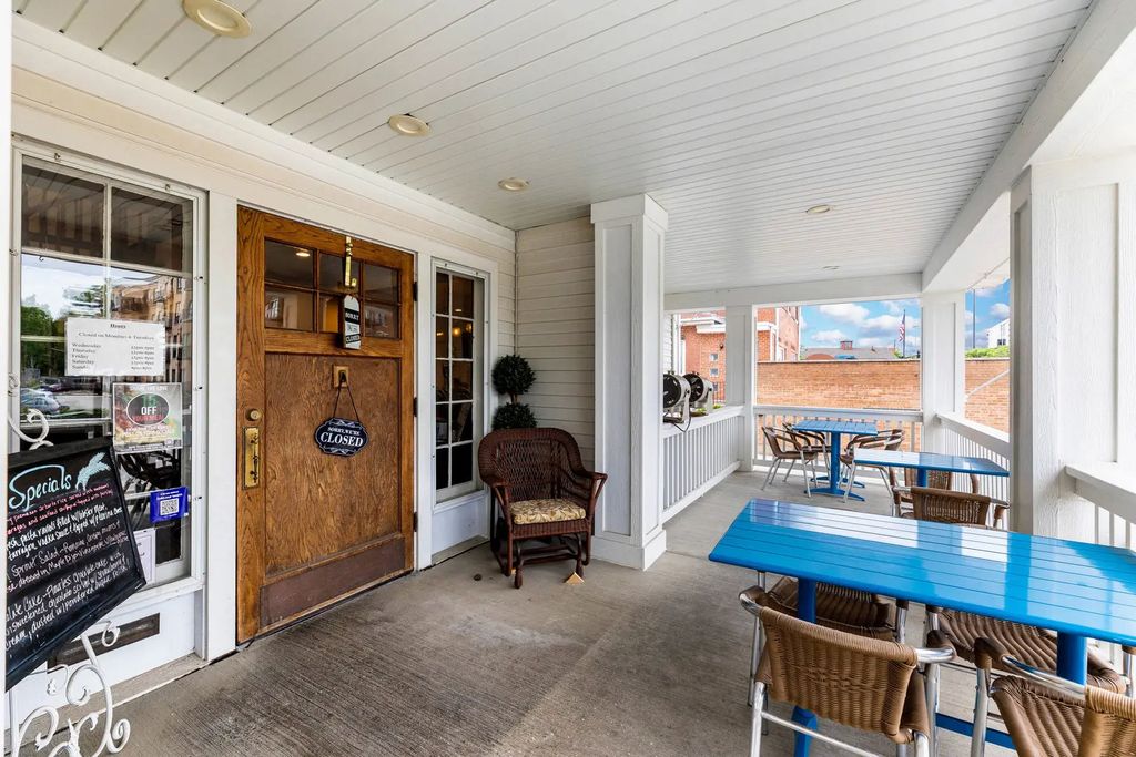116 S Main Street, Lombard