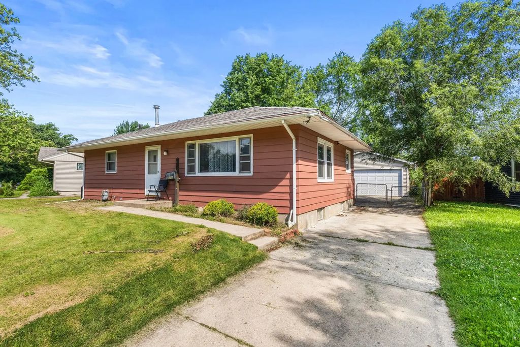 1206 Cole Place, Urbana