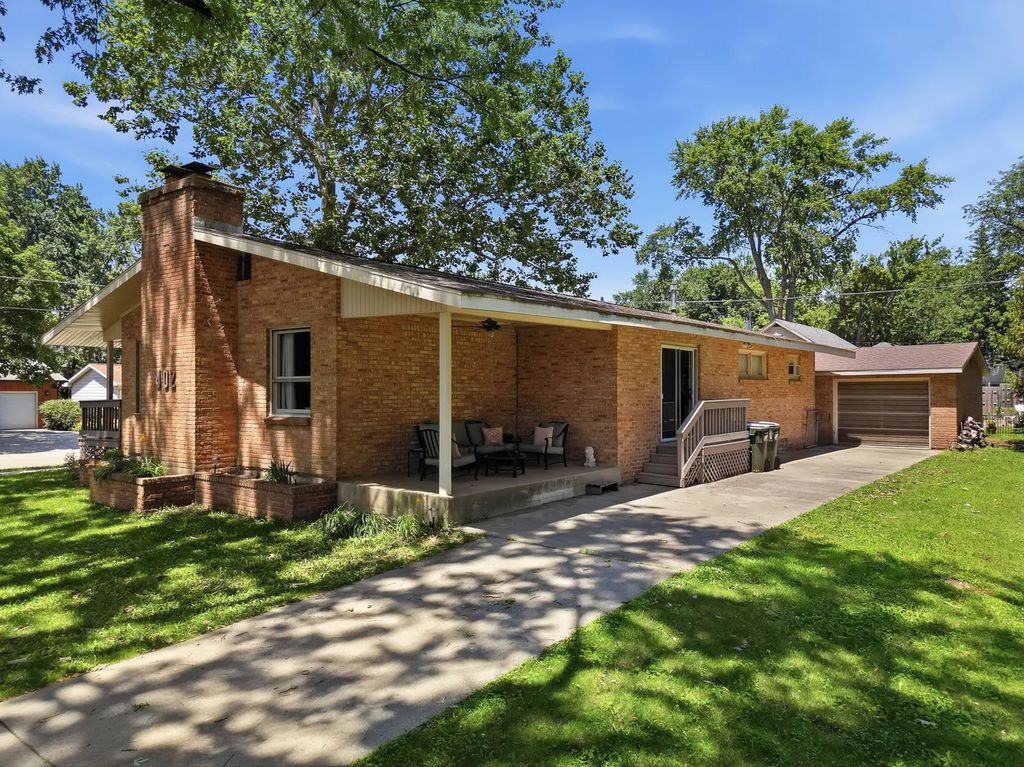 402 E 19th Street, Sterling